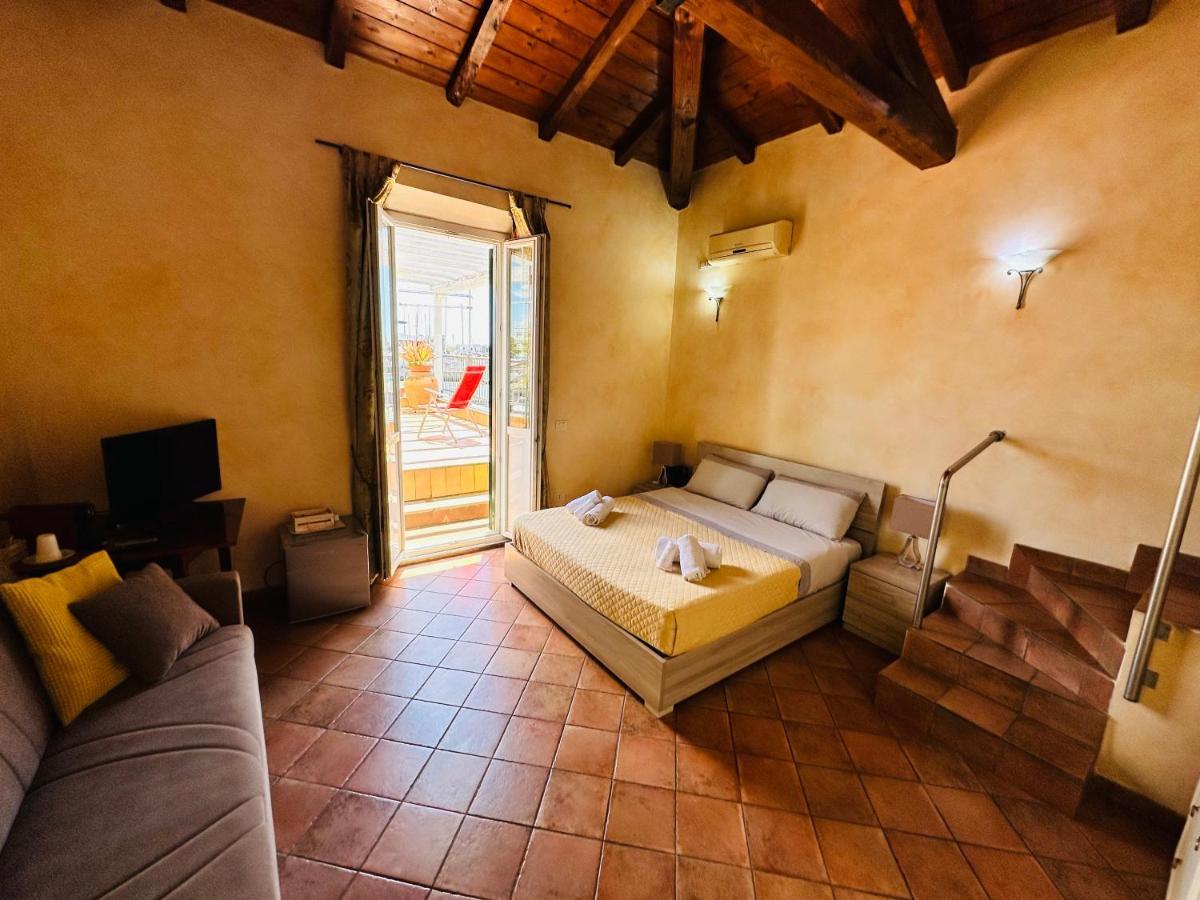 Relax Clementina Apartment Fiumicino Exterior photo